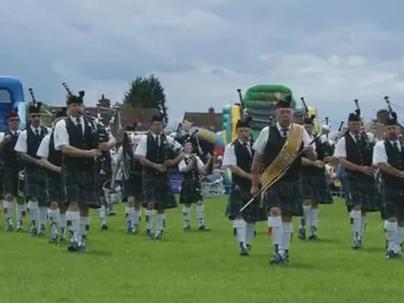 seaforth highlanders pipes & drums