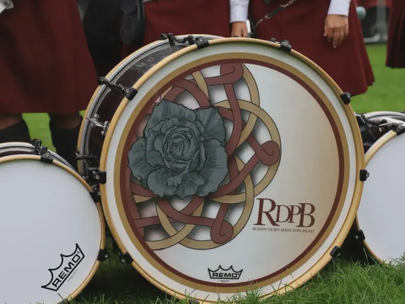Roisin Dubh Pipe Band